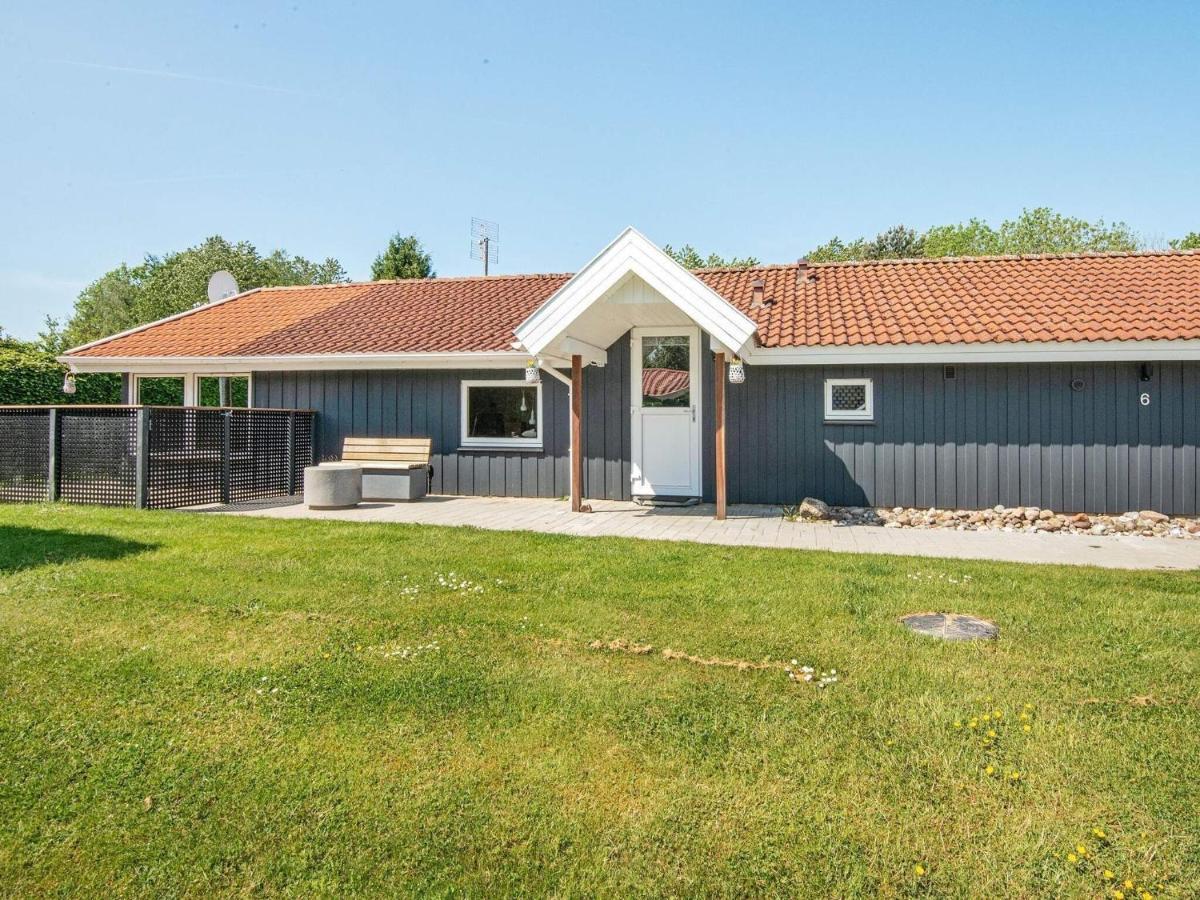 8 Person Holiday Home In Hejls Dış mekan fotoğraf