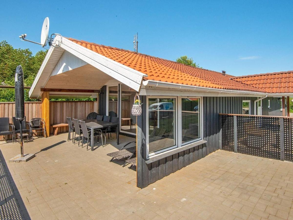 8 Person Holiday Home In Hejls Dış mekan fotoğraf